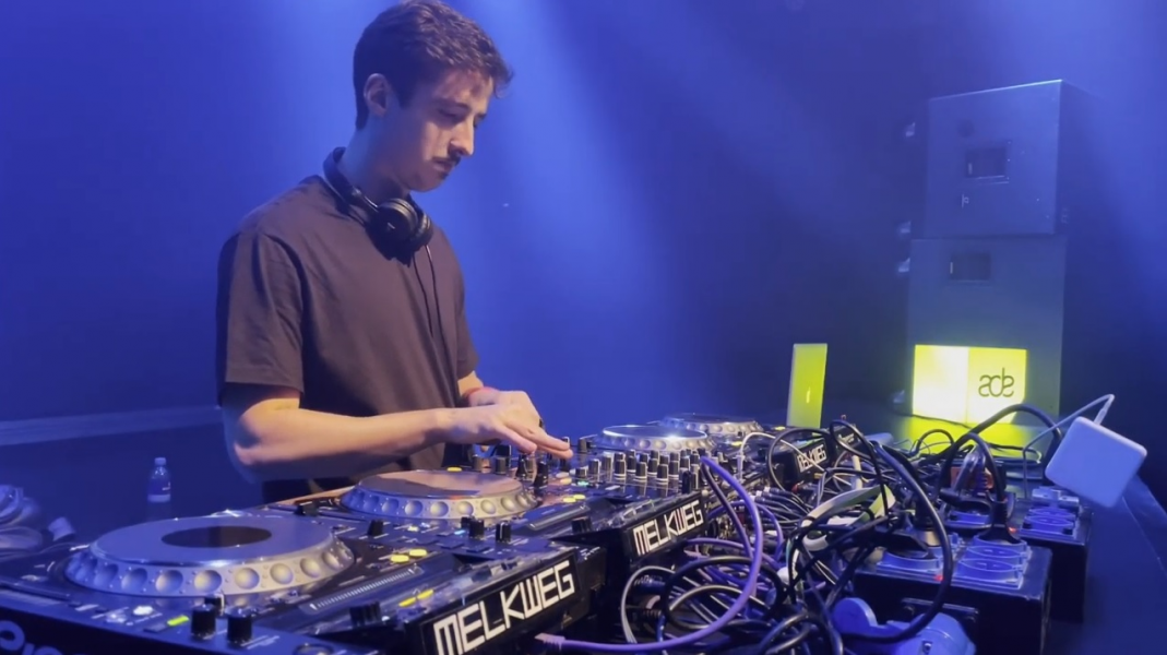 Copini conta como foi sua estreia no Amsterdam Dance Event e outras novidades