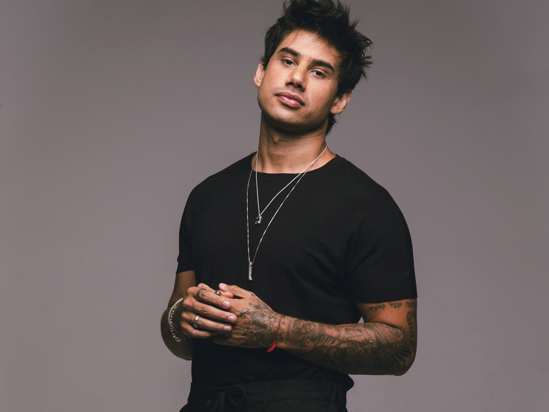 Selva conta detalhes da track Raindrops, pela Spinnin ao lado de Sander van Doorn, Macon e Chacel